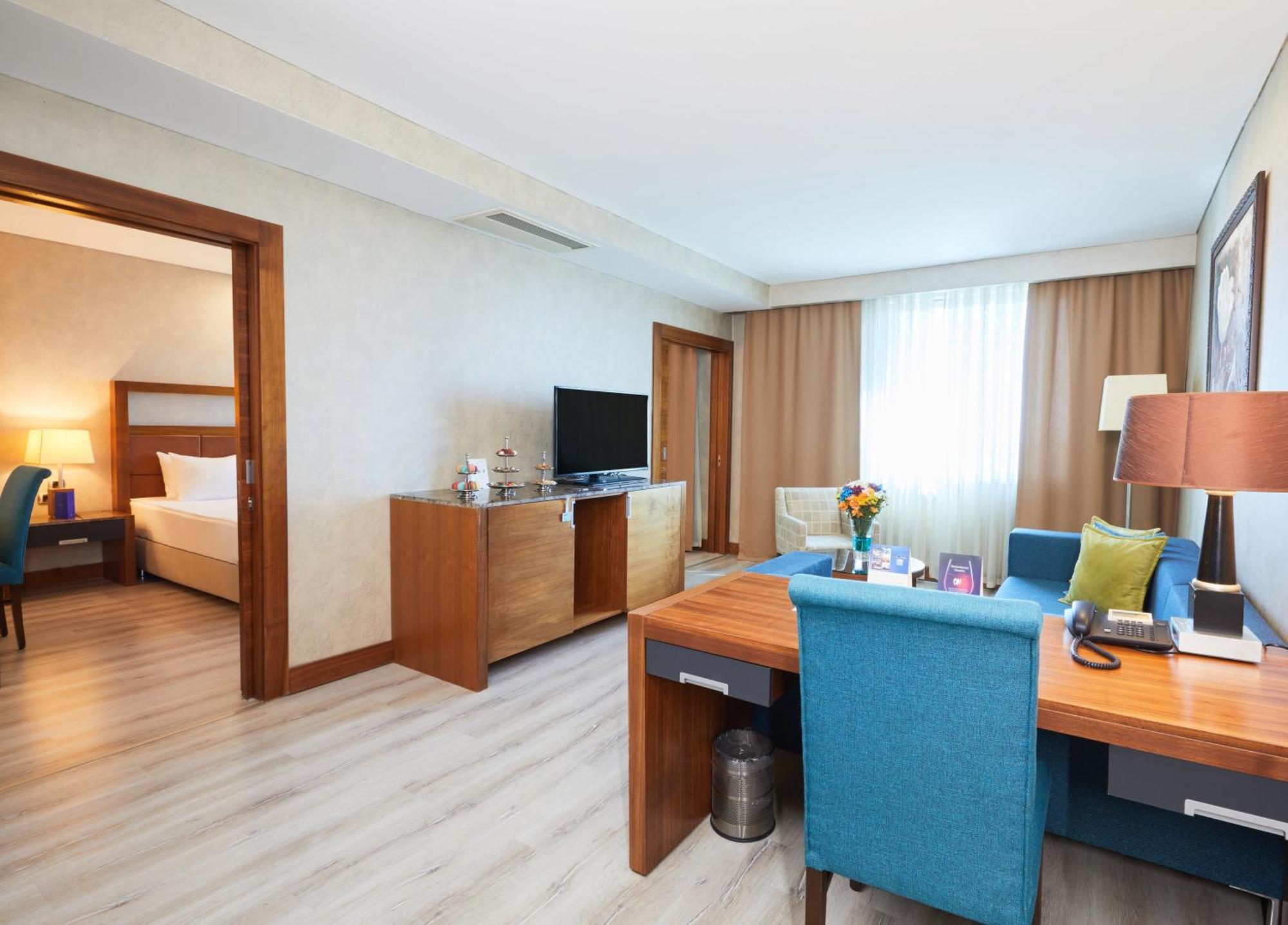เดเดมัน คอนยา โฮเต็ล แอนด์ คอนเวนชั่น เซ็นเตอร์ Hotel ภายนอก รูปภาพ