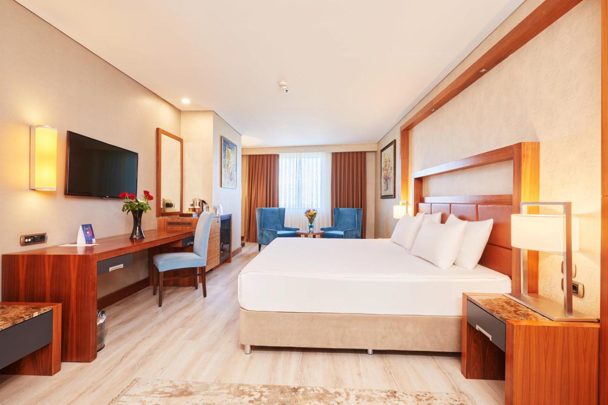 เดเดมัน คอนยา โฮเต็ล แอนด์ คอนเวนชั่น เซ็นเตอร์ Hotel ภายนอก รูปภาพ