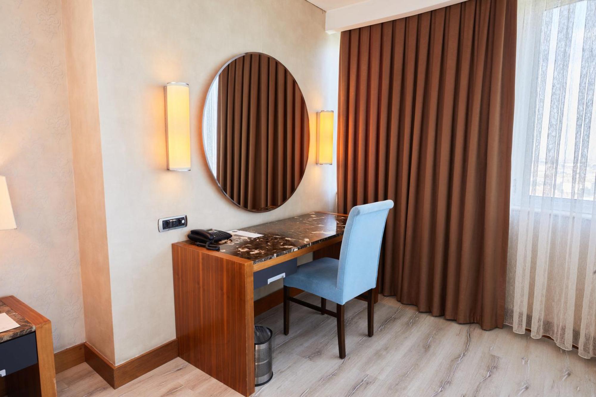 เดเดมัน คอนยา โฮเต็ล แอนด์ คอนเวนชั่น เซ็นเตอร์ Hotel ภายนอก รูปภาพ