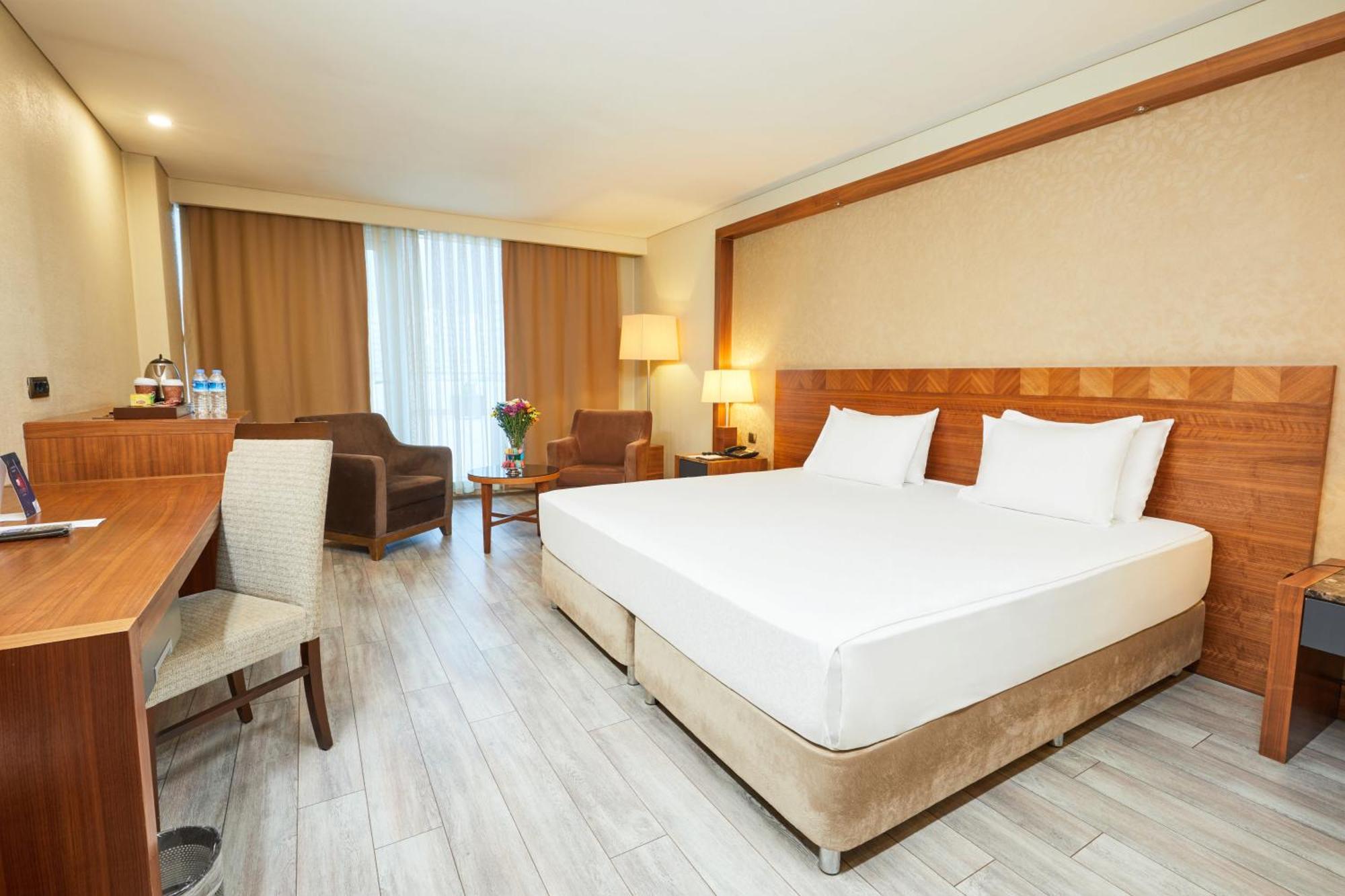 เดเดมัน คอนยา โฮเต็ล แอนด์ คอนเวนชั่น เซ็นเตอร์ Hotel ภายนอก รูปภาพ