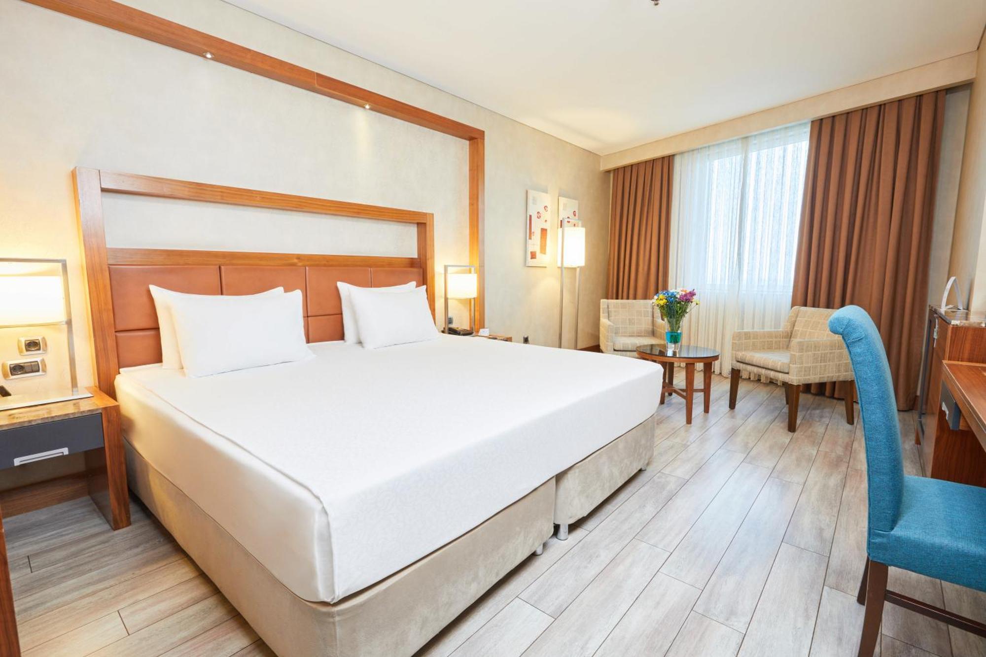 เดเดมัน คอนยา โฮเต็ล แอนด์ คอนเวนชั่น เซ็นเตอร์ Hotel ภายนอก รูปภาพ