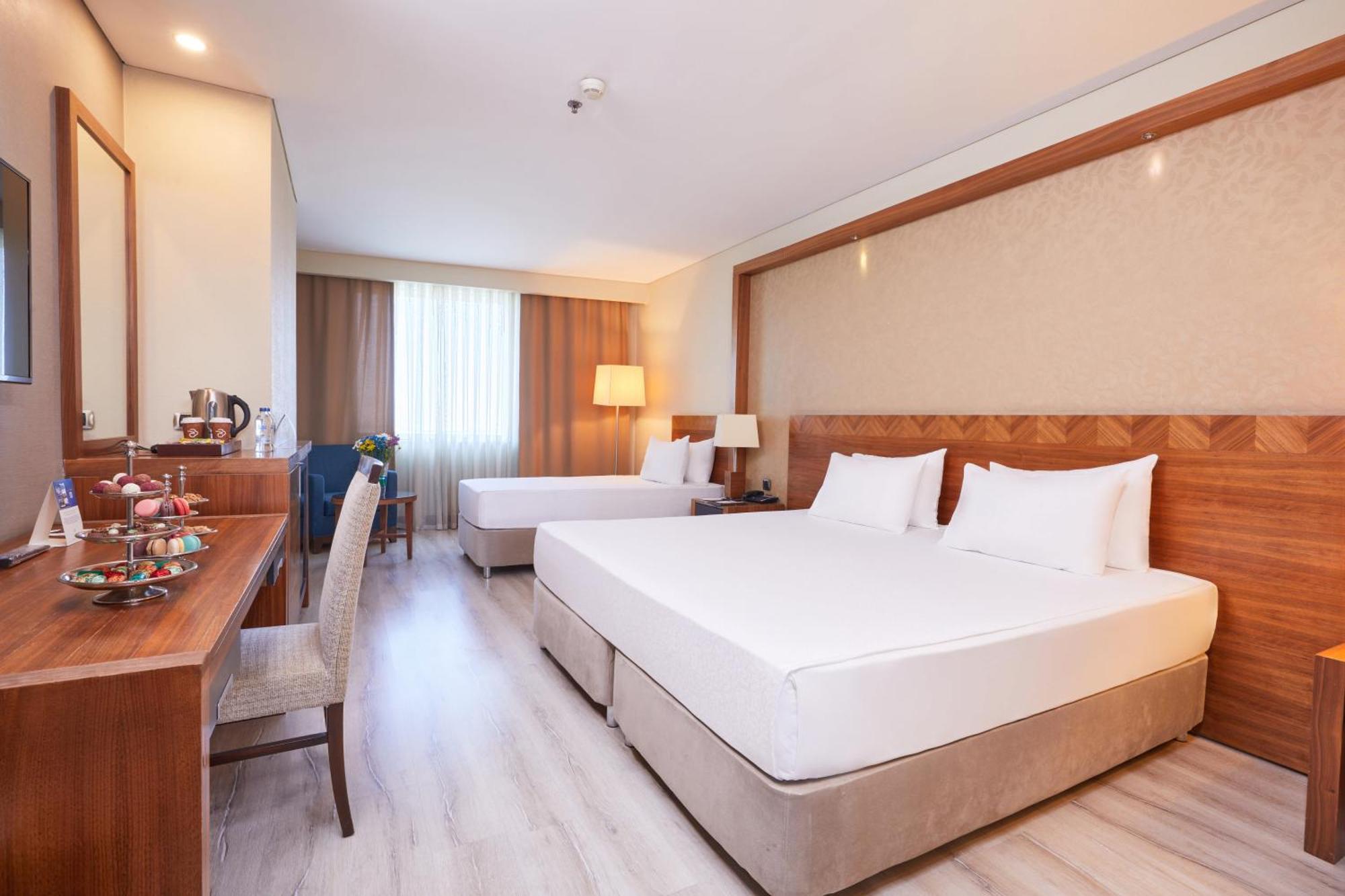 เดเดมัน คอนยา โฮเต็ล แอนด์ คอนเวนชั่น เซ็นเตอร์ Hotel ภายนอก รูปภาพ